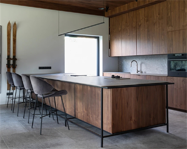 High End Luxurious Freestanding Wood Veneer Kitchen Cabinet